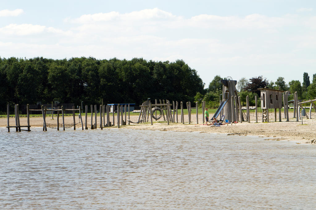 Hulsebos Hotel Zuidbroek Bagian luar foto