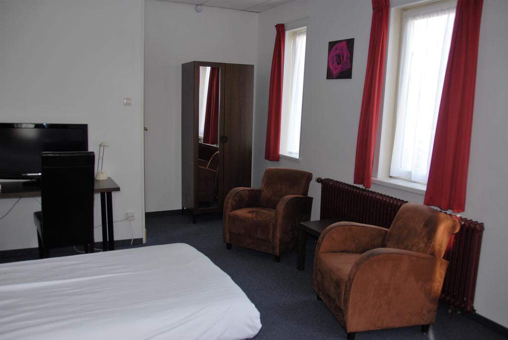 Hulsebos Hotel Zuidbroek Bagian luar foto